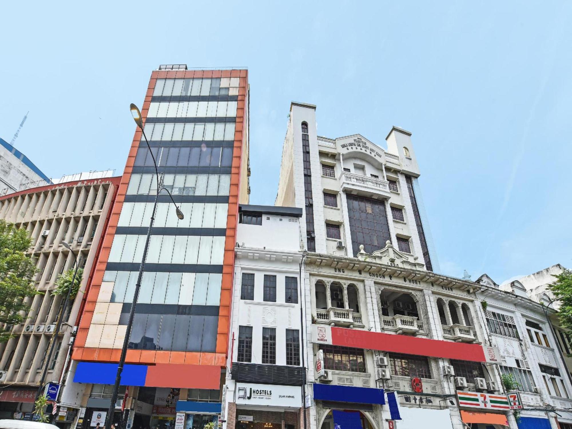 Super Oyo 90572 J Hotel Masjid India 쿠알라룸푸르 외부 사진